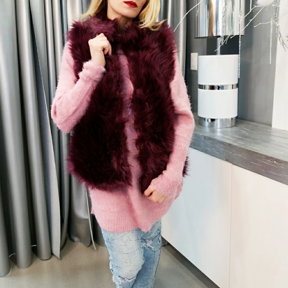 🔴LAST 1🔴 FAUX FUR VEST - Picture 3 of 4